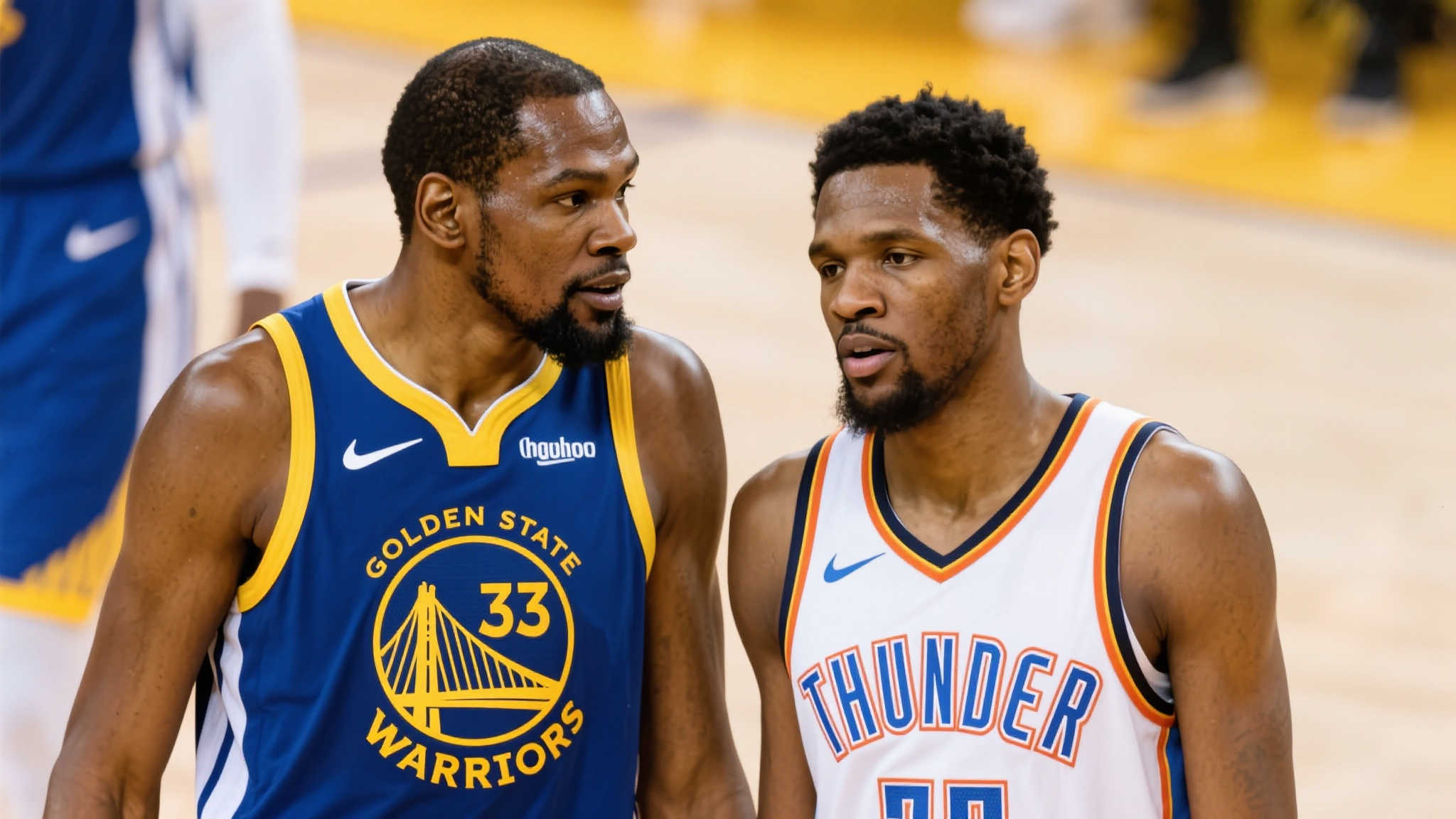 重逢惊喜!杜兰特与亚当斯九年后再度携手征战火箭 然而随着比赛环境变化、个人职业规划迥异,杜兰特离开